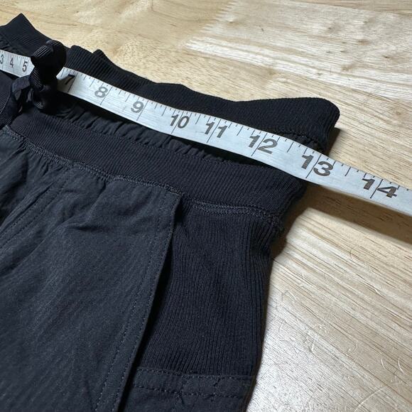 Lululemon Dance Studio Mid-Rise Crop 25" Black Women's Size 2 EUC - Picture 5 of 7